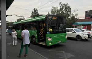 Время работы общественного транспорта продлили в Алматы