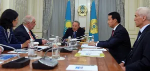 Нурсултан Назарбаев принял руководство АО «Усть-Каменогорский титано-магниевый комбинат»
