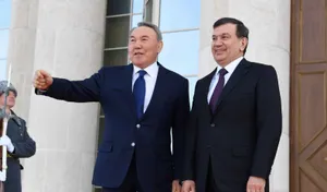 Президенты Казахстана и Узбекистана обменялись новогодними поздравлениями