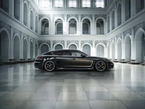 Porsche показала самую дорогую «Панамеру»
