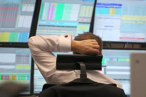 Bloomberg: январь 2016 года стал худшим для бирж за 7 лет