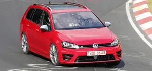 Volkswagen Golf R станет универсалом