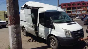 В Алматы у грузовой автомашины взорвалось колесо
