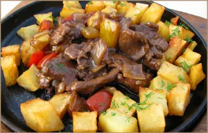 Бедные и богатые казахстанцы стали меньше есть картофеля и мяса