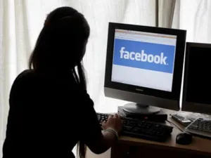 Facebook создает приватный мессенджер