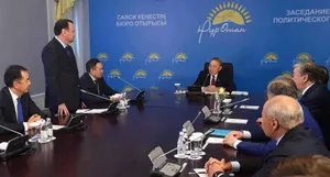 Н. Назарбаев представил нового заместителя председателя партии «Нур Отан»