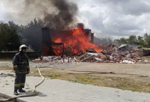 Три человека попали в больницу после взрыва в Костанае