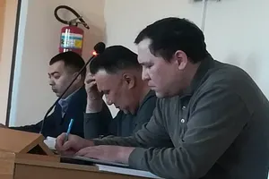 Земли сельхозназначения в счет своих долгов раздавал экс-аким района Байтерек