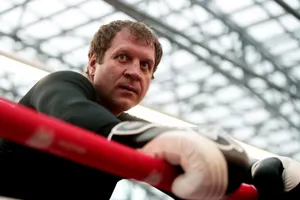 О намерении поступать в МГУ заявил Александр Емельяненко