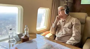 Токаев совершил облет пострадавших от пожаров территорий в области Абай