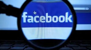 Facebook обвинили в сканировании личной переписки