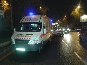 В Алматы мотоцикл въехал в автомашину: есть пострадавшие (ФОТО)