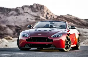 Aston Martin V12 готовится к дебюту V12 Vantage S Roadster