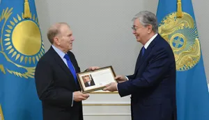 Касым-Жомарт Токаев принял посла США в Казахстане Уильяма Мозера