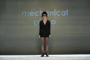 MB FW Almaty: показ Mechanical PianoЭксклюзив