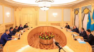 Назарбаев встретился с членами межправительственного совета