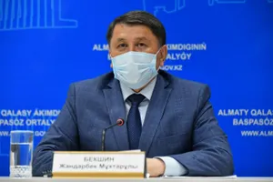 Молодые люди заносят коронавирусную инфекцию в семьи – Бекшин
