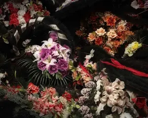 С похоронными венками в коляске разбился байк в Казахстане