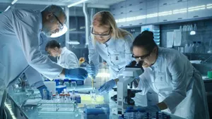 Ученые выступили против идеи коллективного иммунитета к COVID-19