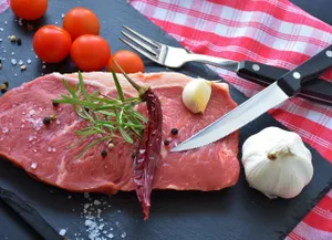 У любителей мяса повышен риск развития сердечно-сосудистых заболеваний – ученые