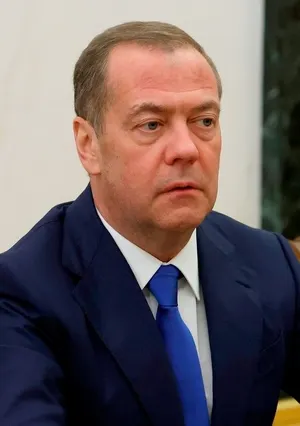 Медведев