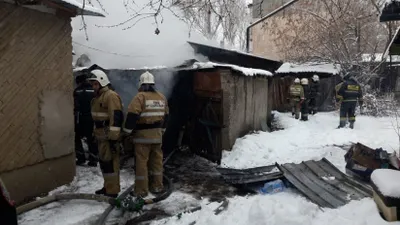 Пожарные спасли частный дом в Алматы