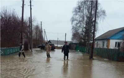 В СКО полиция круглосуточно охраняет подтопленные дома от мародеров