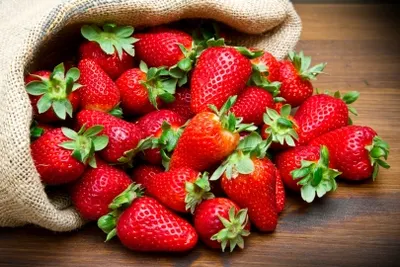 Чем полезна клубника для здоровья мозга – исследование