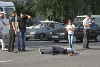 Полицейского сбили на пешеходном переходе в ЗКО