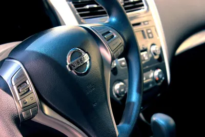 Nissan шамамен 643 мың автокөлікті кері қайтарып жатыр