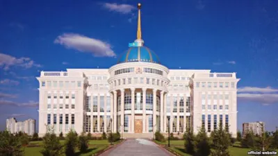 Замминистра обороны РК Акпомбаев освобожден от должности