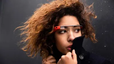 Оправы для Google Glass создадут дизайнеры Ray-Ban