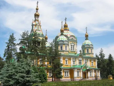 Аким Алматы встретился с митрополитом