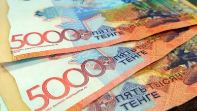 На 10% ослаб обменный курс тенге к доллару в 2020 году