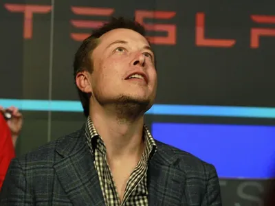 Tesla поможет развитию индустрии электромобилей