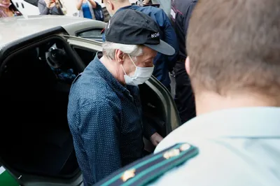Под домашний арест временно отправлен Михаил Ефремов