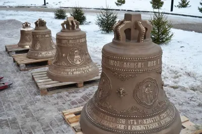 В Павлодаре освятили колокола нового храма
