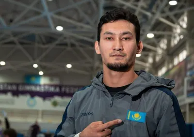 Два казахстанских гимнаста вышли в финал чемпионата Азии в Китае