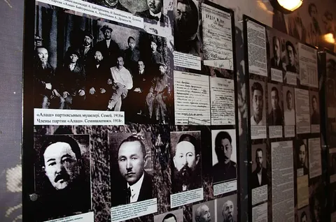 Посещение Токаевым комплекса «АЛЖИР»