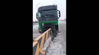 Водитель грузовика уснул за рулем на трассе Астана – Щучинск