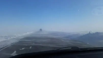 Участки дорог временно закрыли в двух областях Казахстана