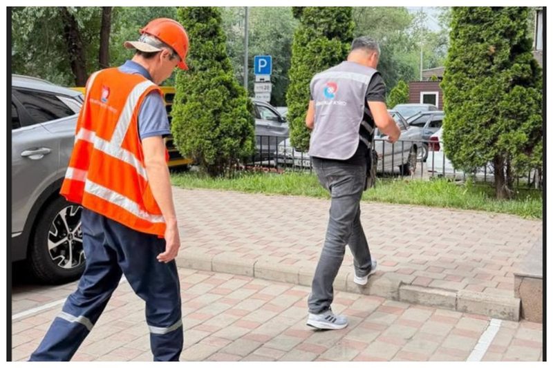 Шоттарды тұтқындау және шетелге шығуға тыйым салу: Алматыда жылу үшін қарыздарды мәжбүрлеп өндіріп жатыр