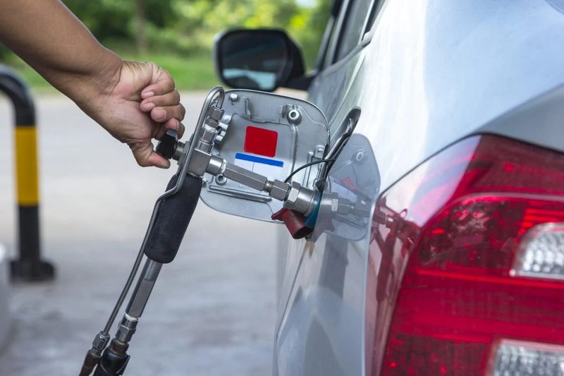 На дефицит автогаза на заправках жалуются автовладельцы в Актау