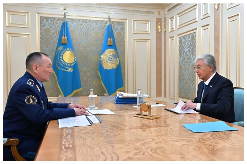 Тоқаев Қорғаныс министрі Дәурен Қосановты қабылдады